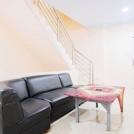 Waringin Residence Redpartner Medan Dış mekan fotoğraf
